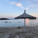 Sunny Rest Nest 度假居 Pakoštane