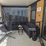 Sunny Rest Nest 度假居 *