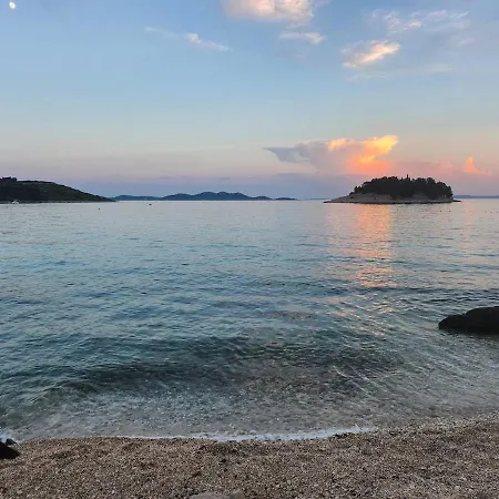 Sunny Rest Nest Semesterbostad Pakoštane