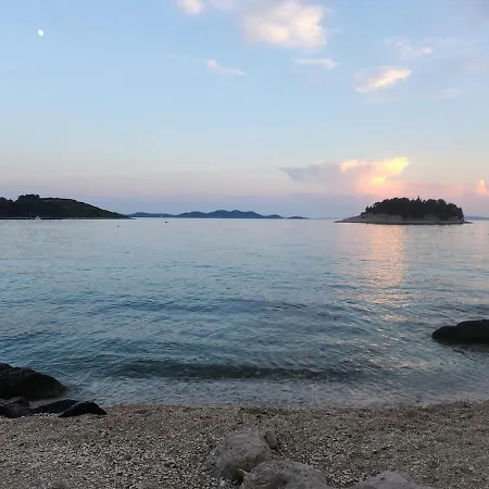 Sunny Rest Nest Pakoštane