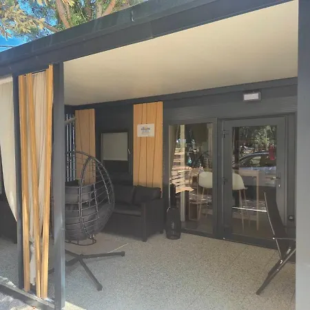 Semesterbostad Sunny Rest Nest