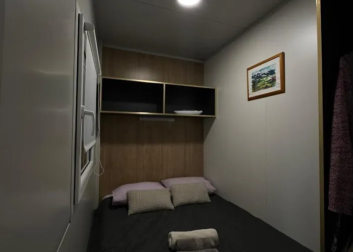 Sunny Rest Nest Vikendica *