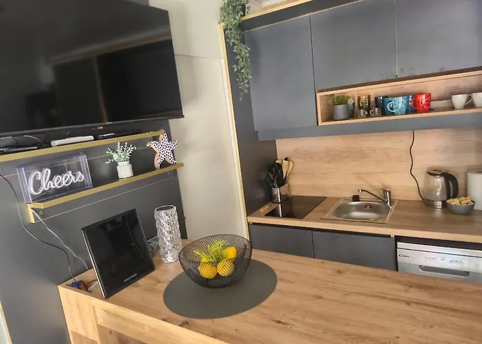 Sunny Rest Nest Vikendica *